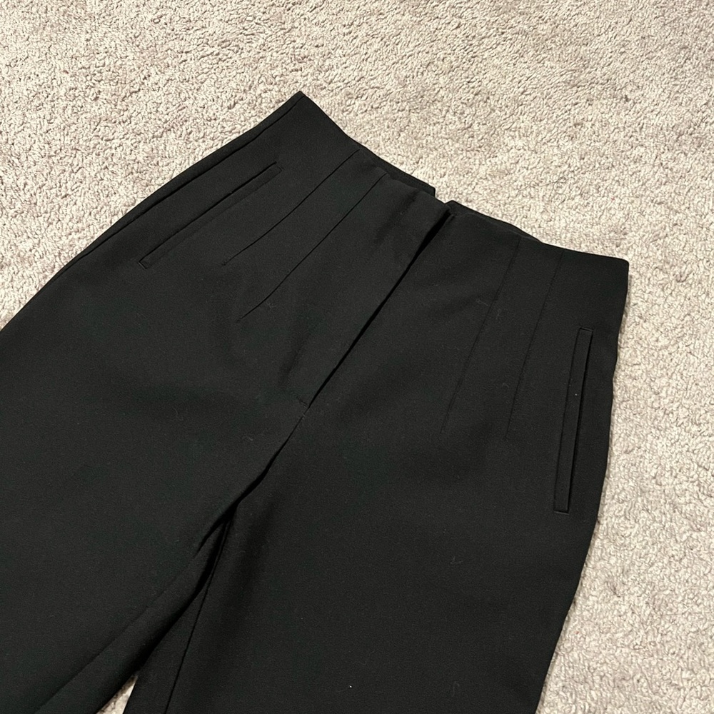 Zara Women’s Cropped Trousers (L)